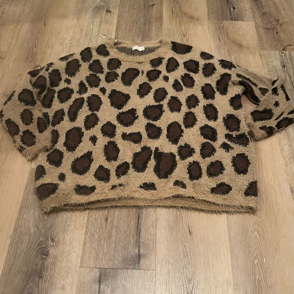 Altar'd State Sweaters - Altar'd State Fuzzy Knit Leopard Print Drop Sleeve Pullover Sweater, L/XL